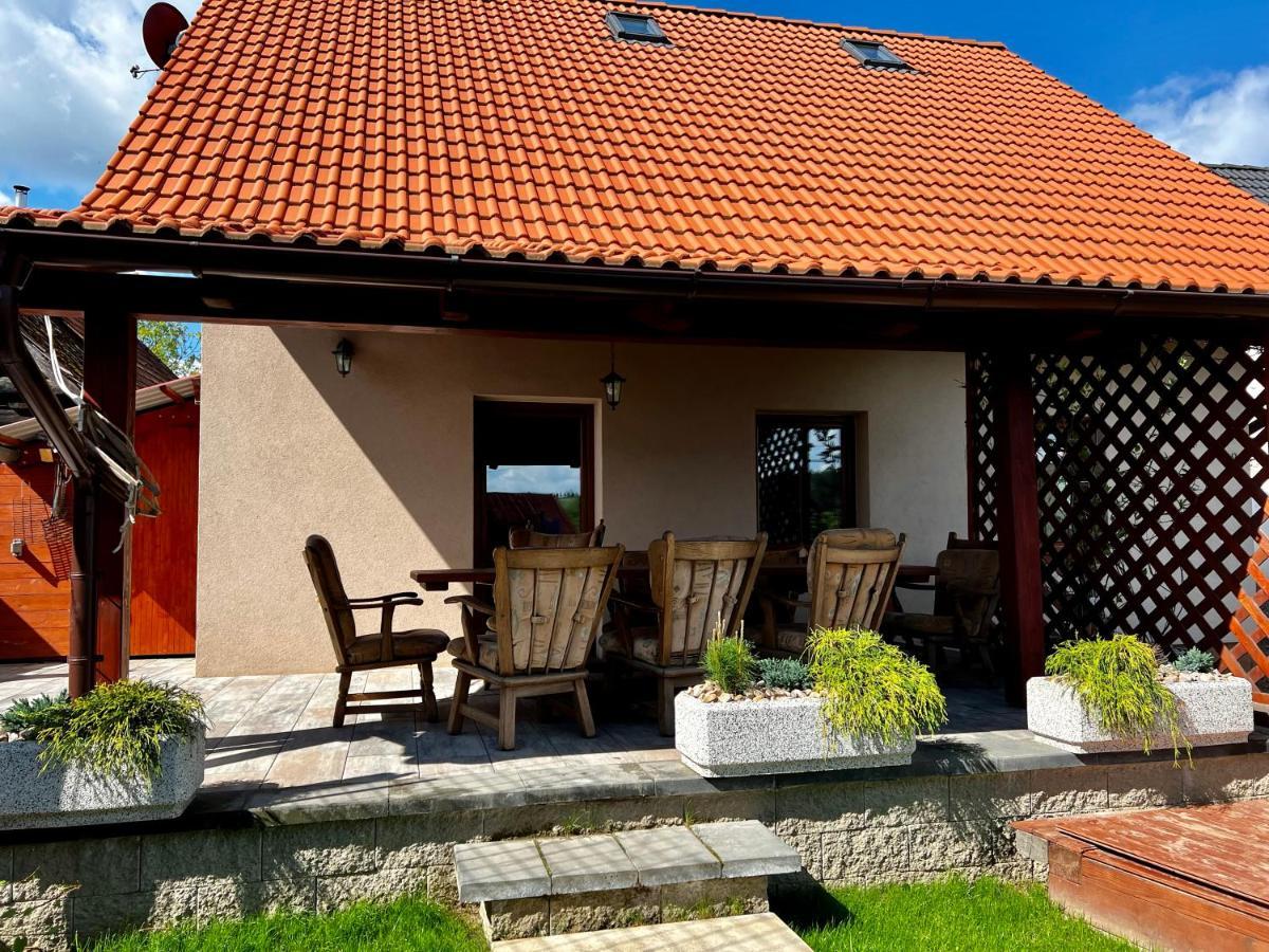 Chalupa Kadov Sněžné Esterno foto